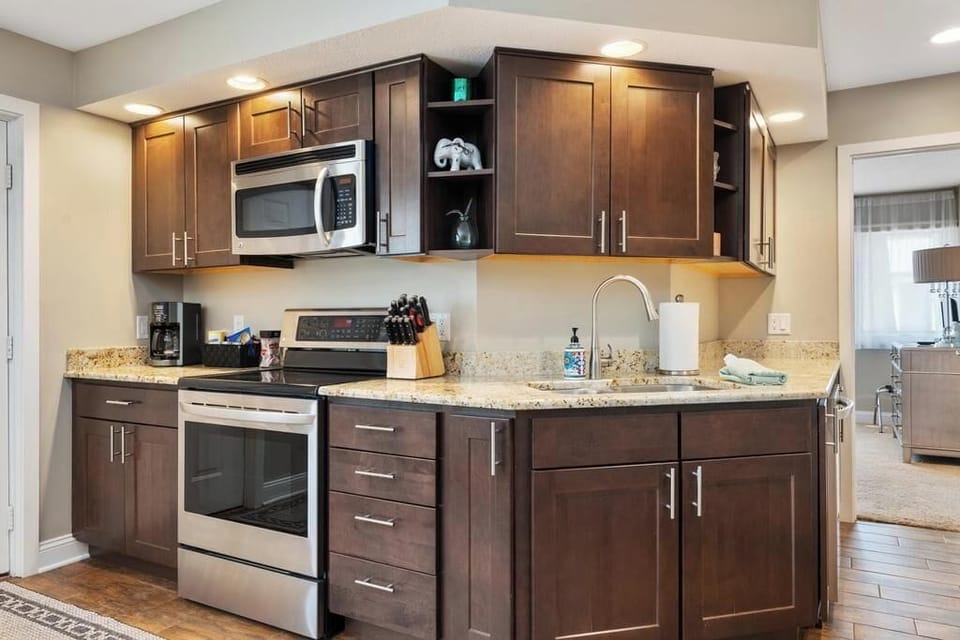 Large, wrap-around kitchen