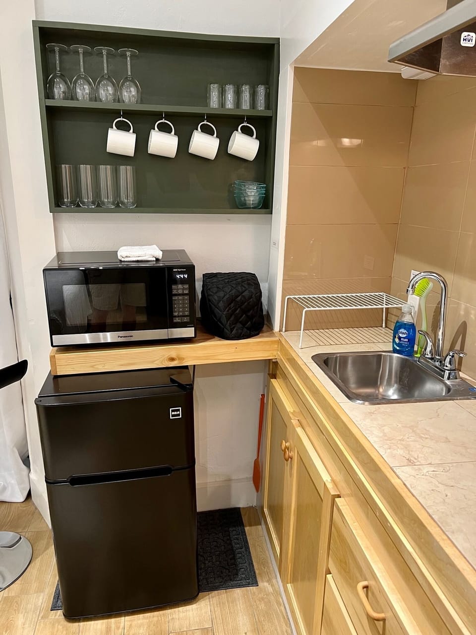 Kitchenette amenities, Marfa House La Junta