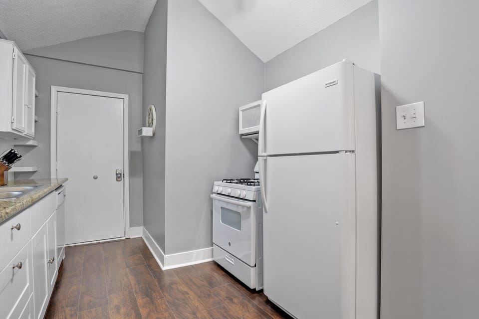 Brand new appliances. Gas stove and fridge/freezer with ice maker