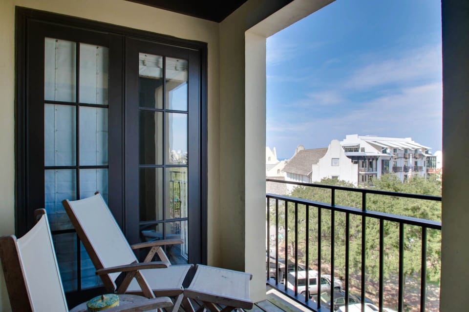 Mercado 4A - Rosemary Beach - Porch - Off Living Area