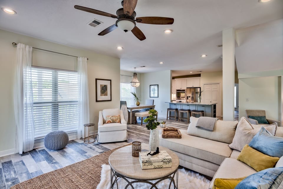 First Floor: Living Area