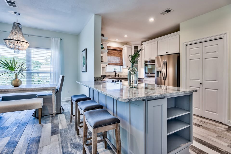 First Floor: Kitchen