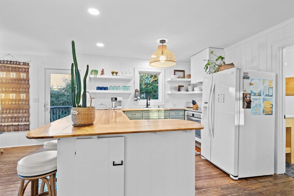 Fully equipped kitchen perfect for shared meals and memory-making.