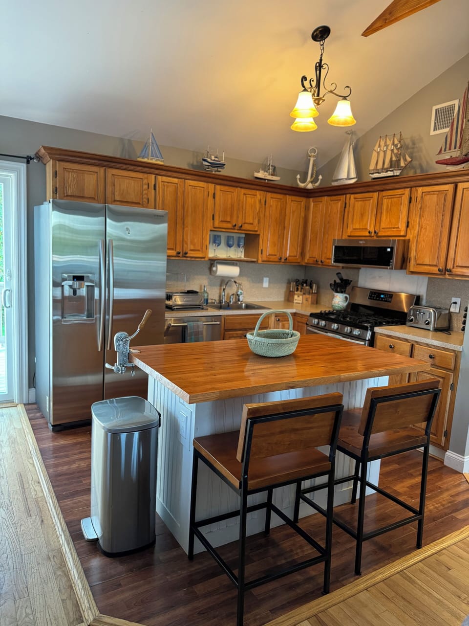 Fully stocked kitchen