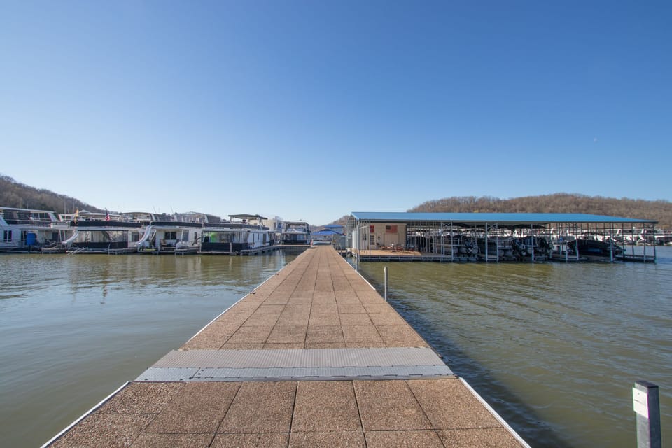 Hurricane marina, less than 1/2 mile from our door. nicest fleet of boat rentals