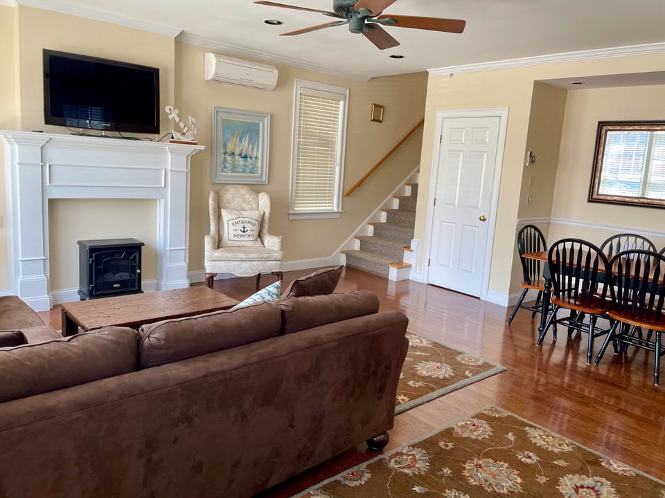 Living Room & Dining area
