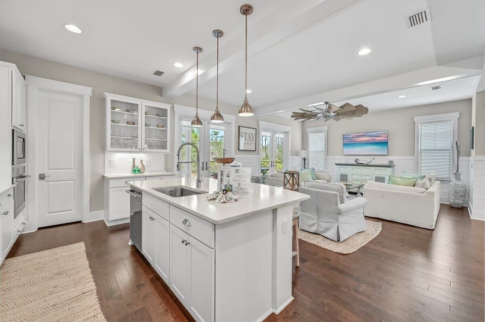 Perfect Home for Entertaining!