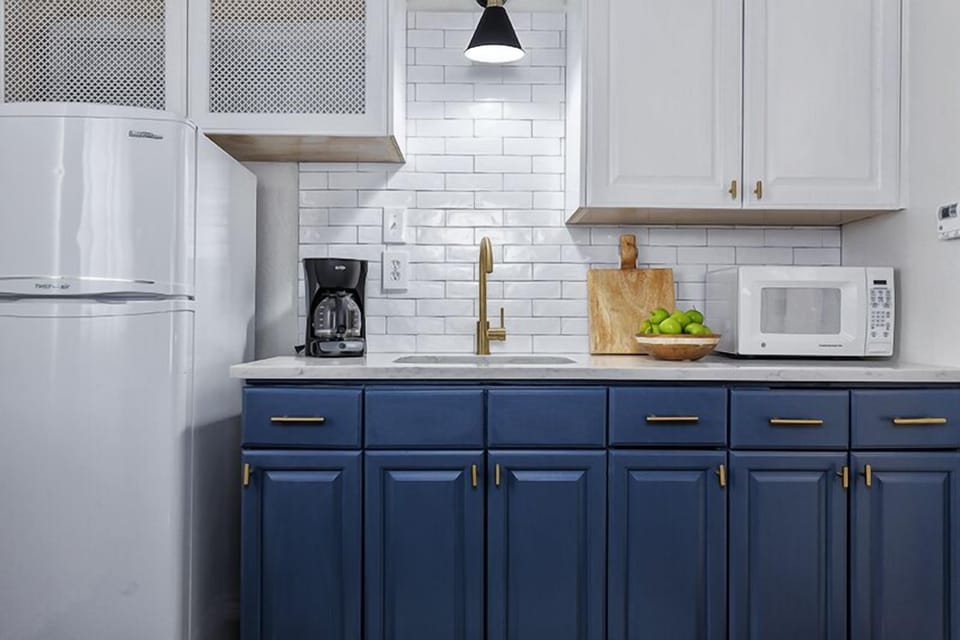 Downtown Retreat - Dream Catcher