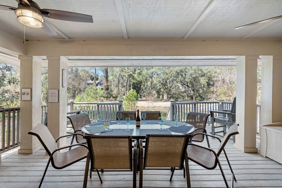 Al-Fresco Dining for 8 + Table for 4 Poolside