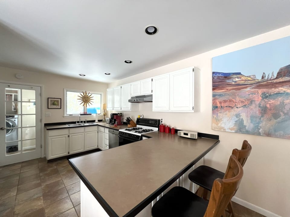 Kitchen - Kitchen.