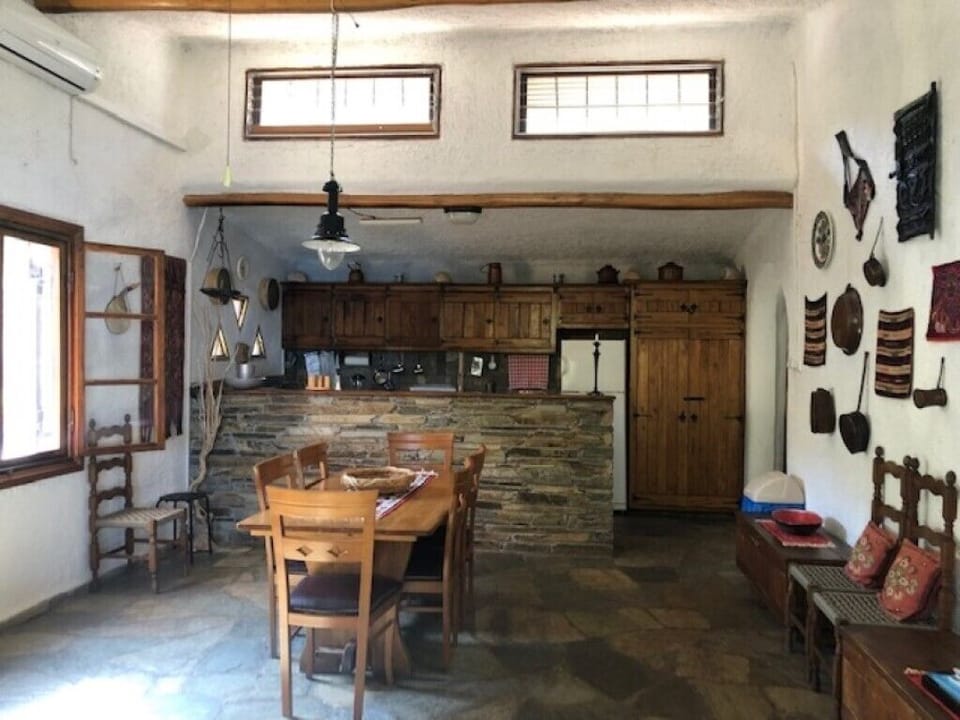 kitchen and dinning space