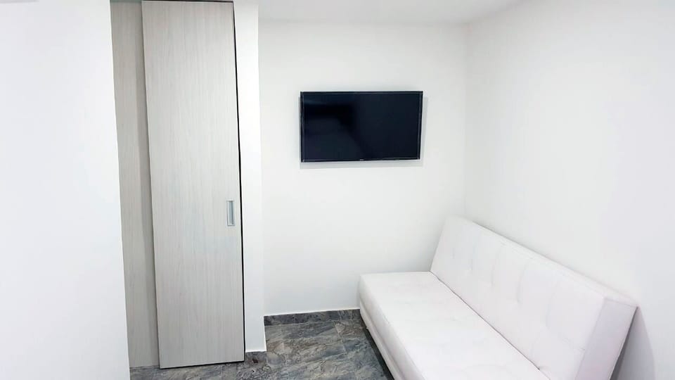 APARTAMENTO MODERNO FRENTE A EL MAR