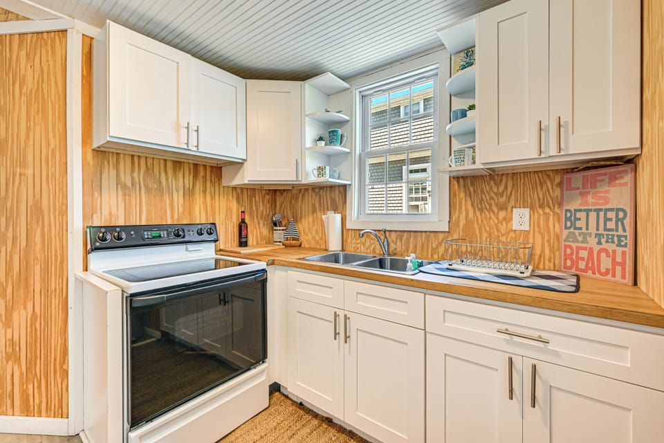 Kitchen | Cooking Basics | Keurig Coffee Maker | Microwave