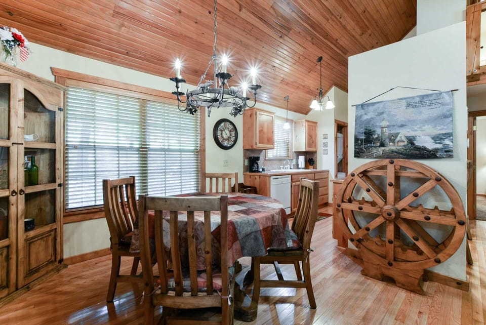Dining room table or family game night headquarters? Your choice!