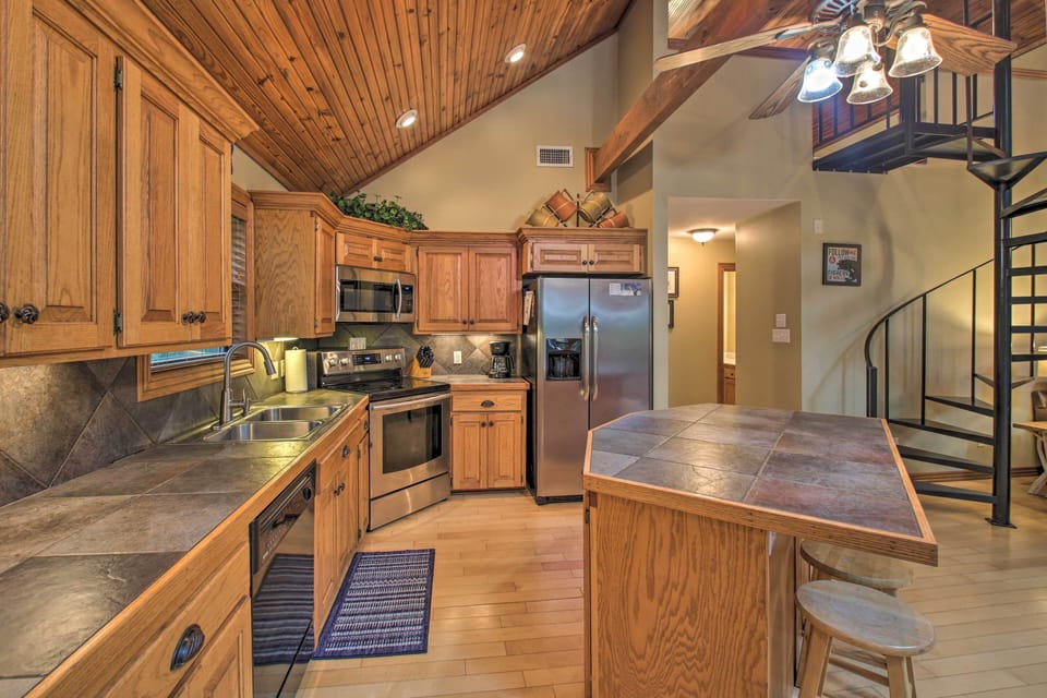 Kitchen | Cooking Basics | Dishware/Flatware