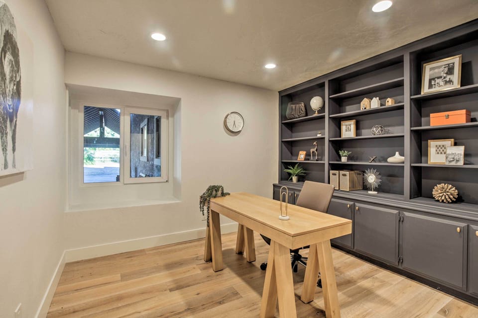 Private Office | Futon | 1st Floor