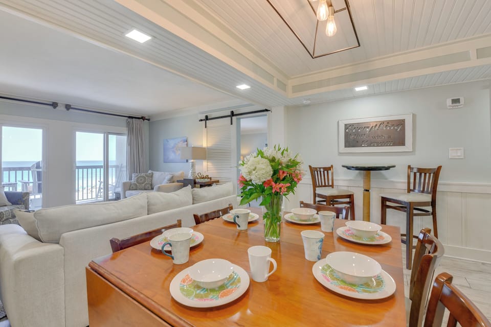 Dining Space | Dishware/Flatware