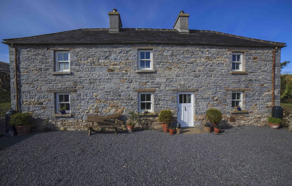 Carrowcullen's facade