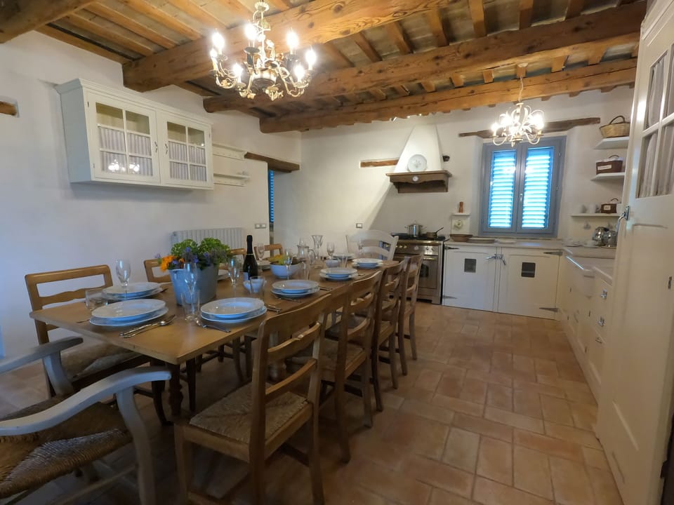Kitchen/dining