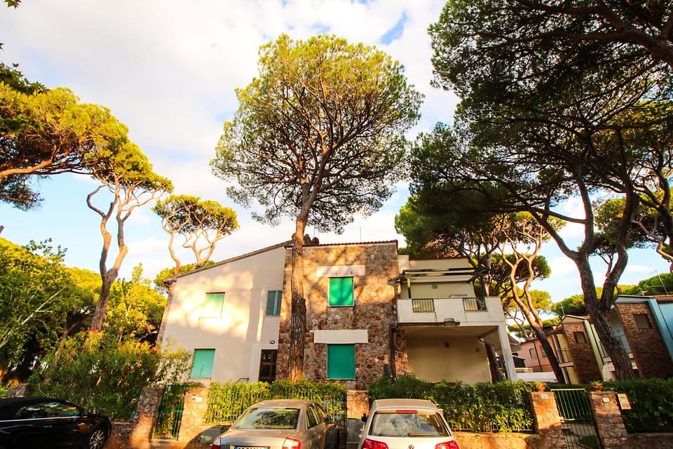 Marina di Grosseto - Lavanda Apartment - The apartment is on the second floor and an internal staircase leads to the private terrace