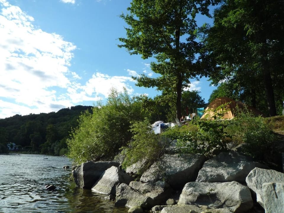 Shore of the Tresa 