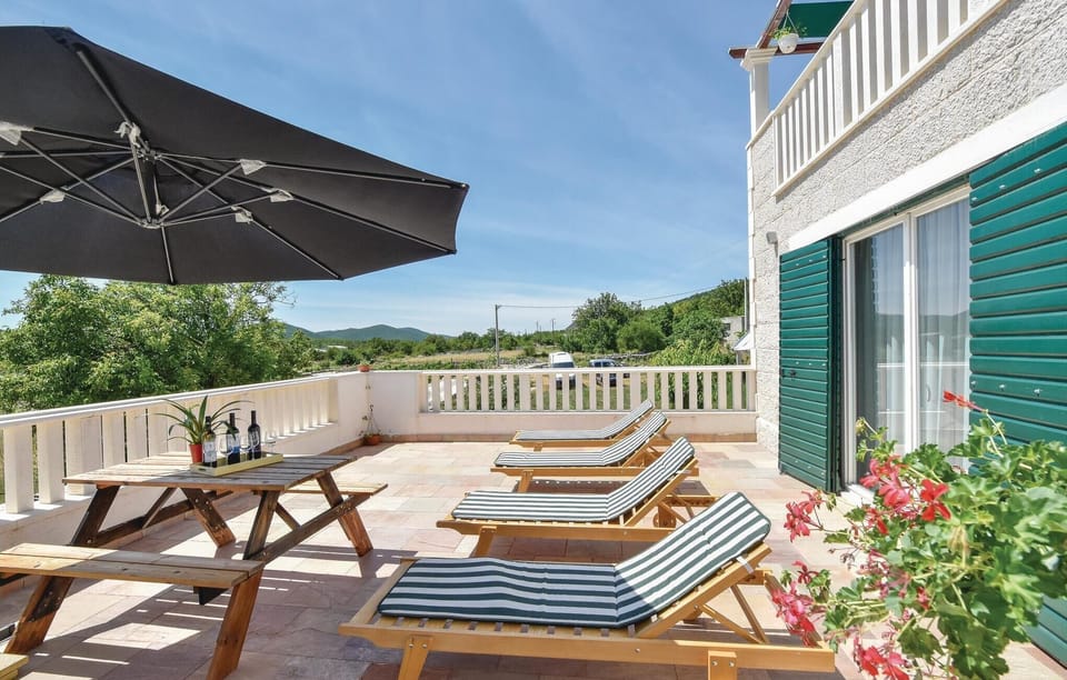balcony-terrace
