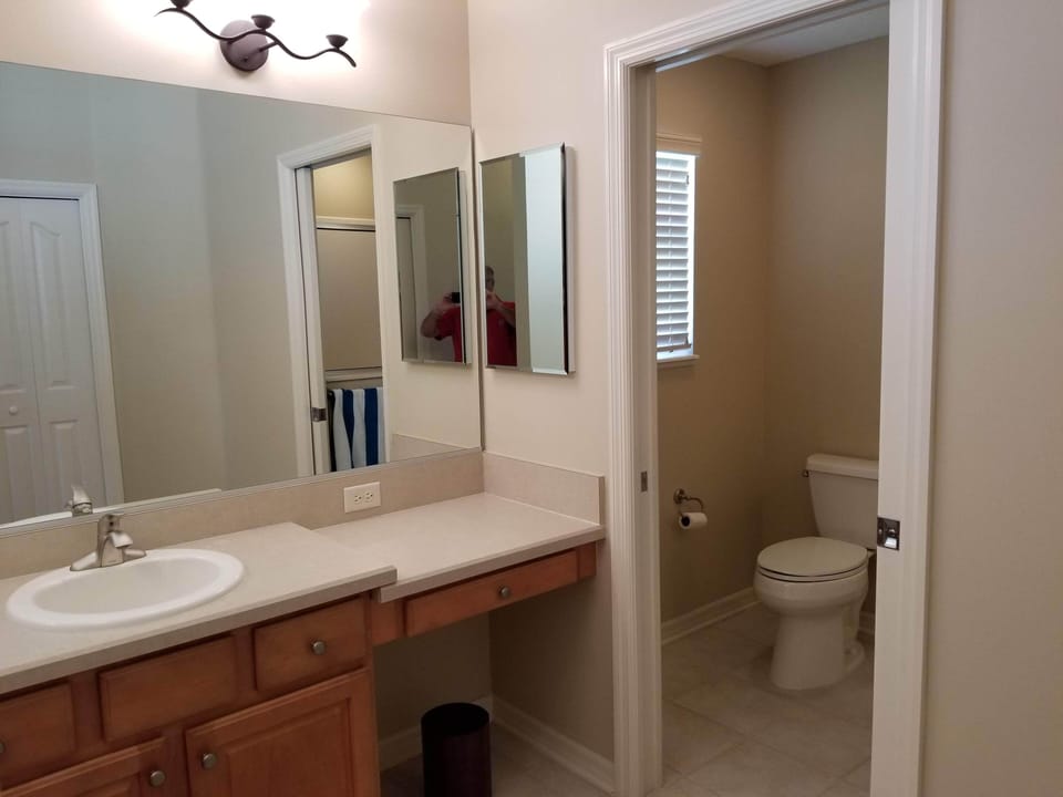Master bedroom bath