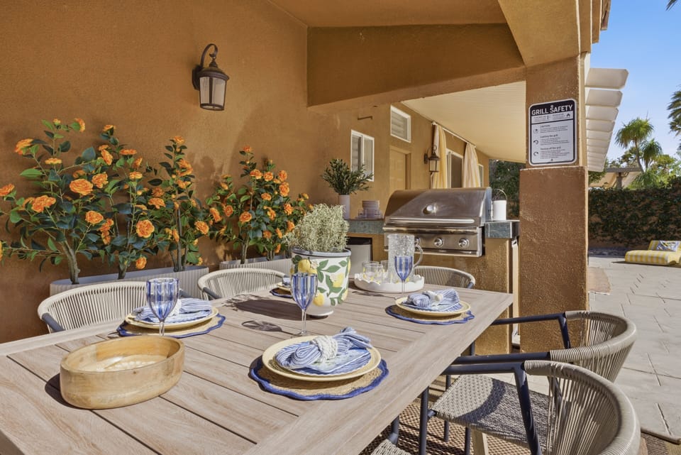 Outdoor dining