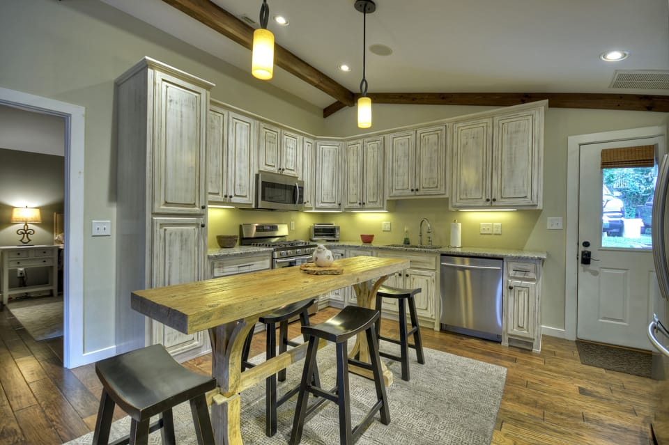 Main Street Cottage - Kitchen