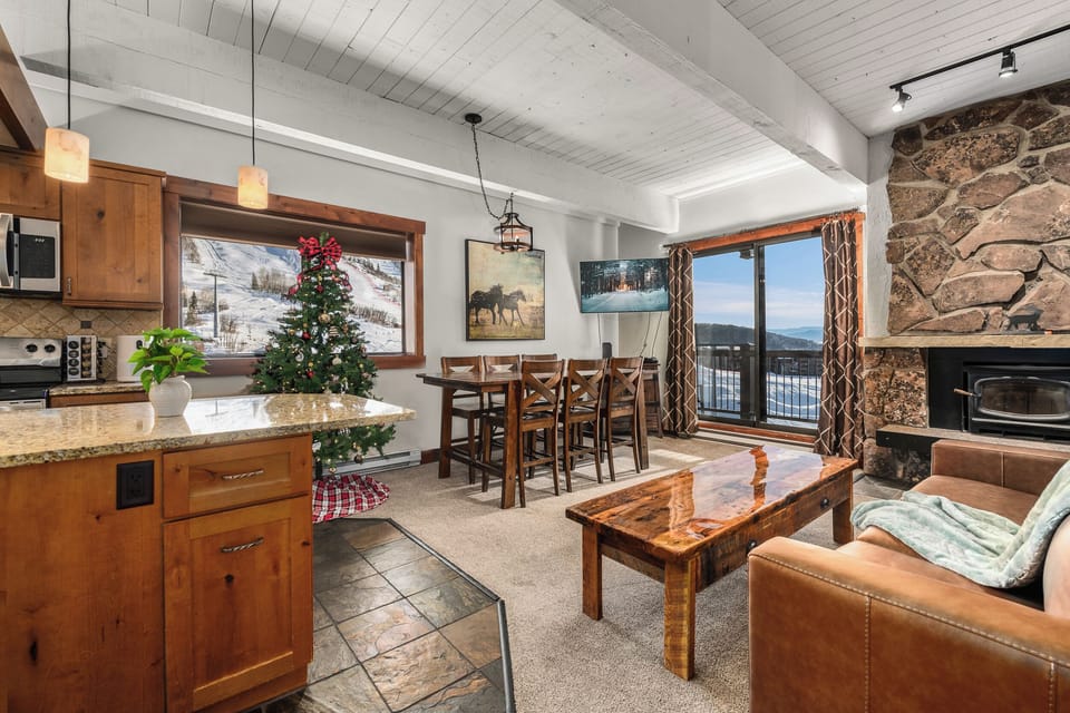 SteamboatDreamVacation.com - Ski-In/Ski-Out 2Br/2Bath - Spectacular Views