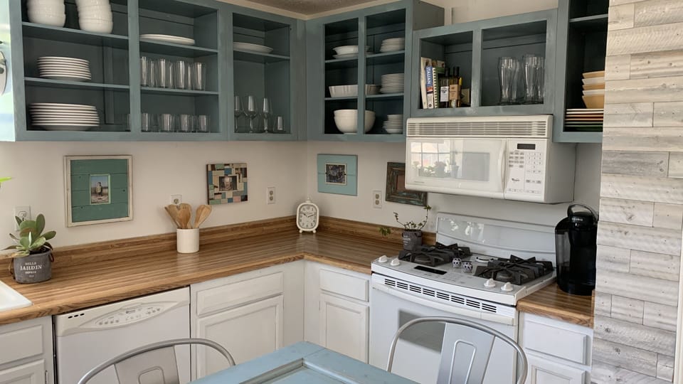 Upstairs Kitchen
Seats eight people