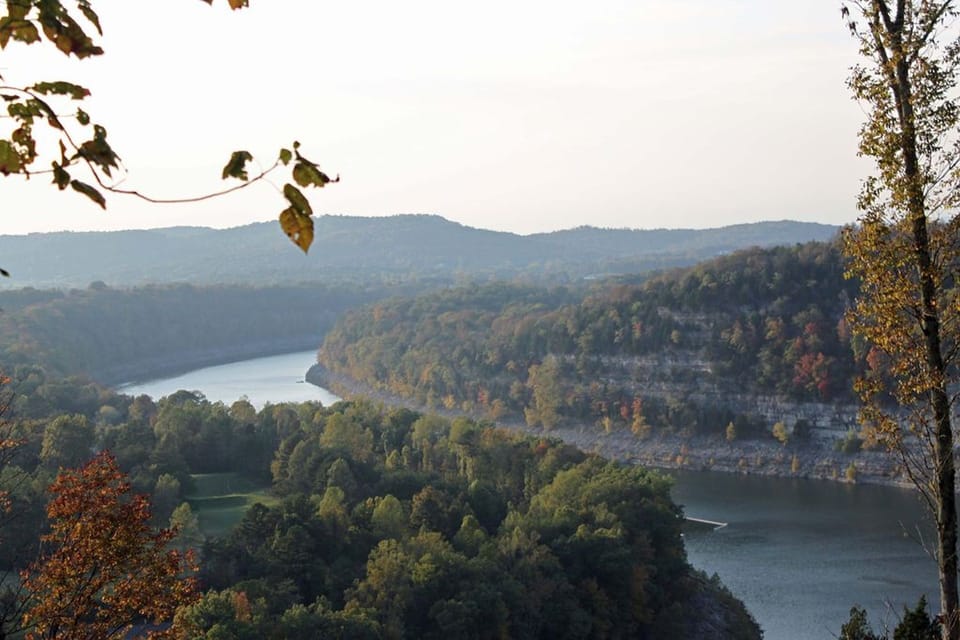 Beautiful Lake Cumberland with the boat ramp only minutes from the cabin.
