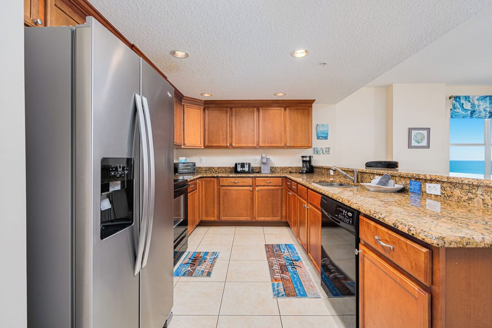 Full stocked kitchen
