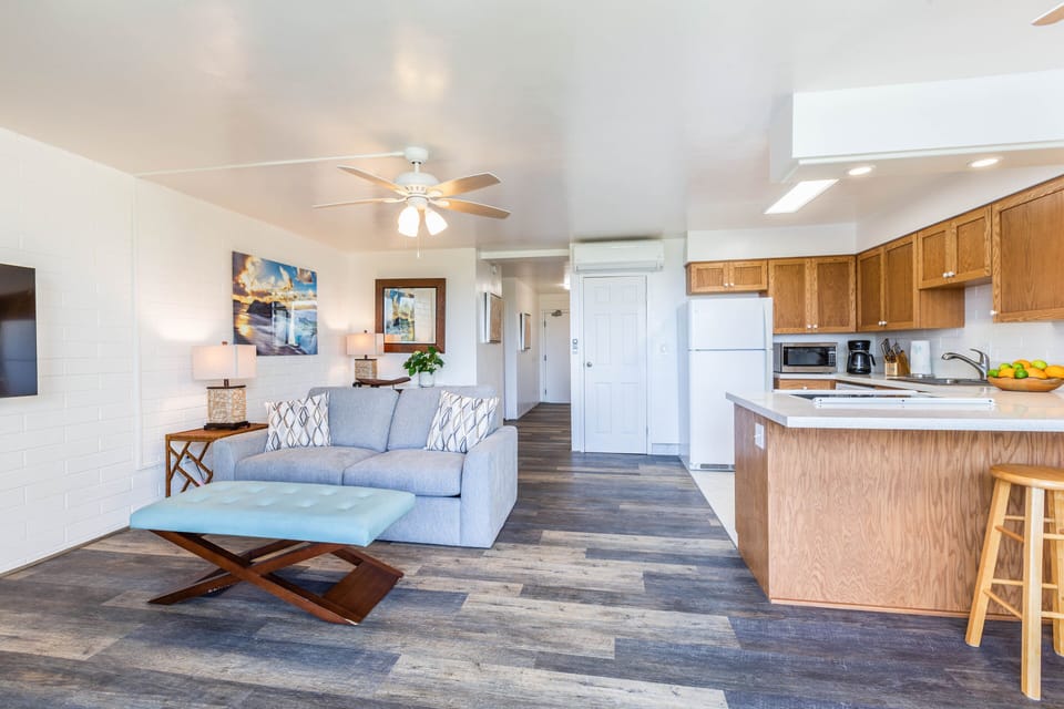 Living Area / Kitchen