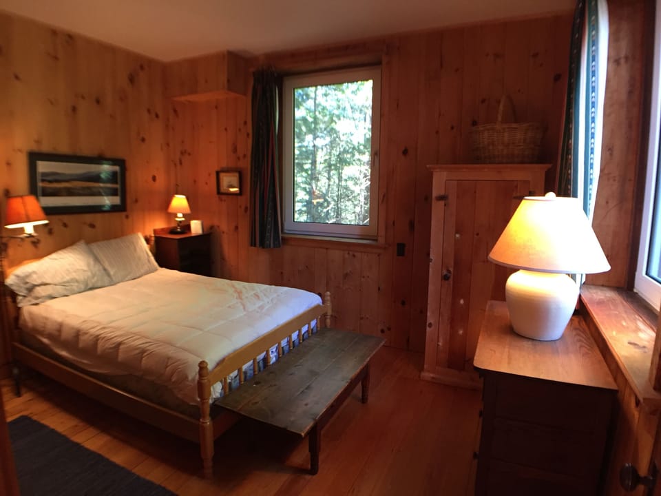Main floor bedrooms