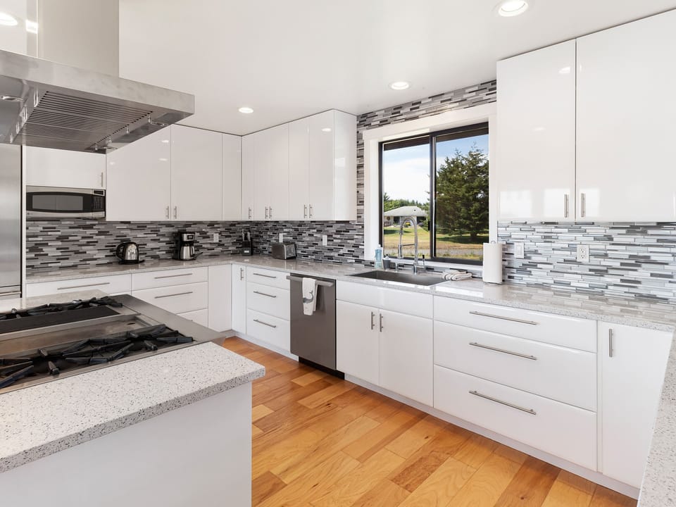 Full gourmet kitchen in upper/main floor of home

**NOTE- The main floor of this house is located on the second story and use of stairs are required.