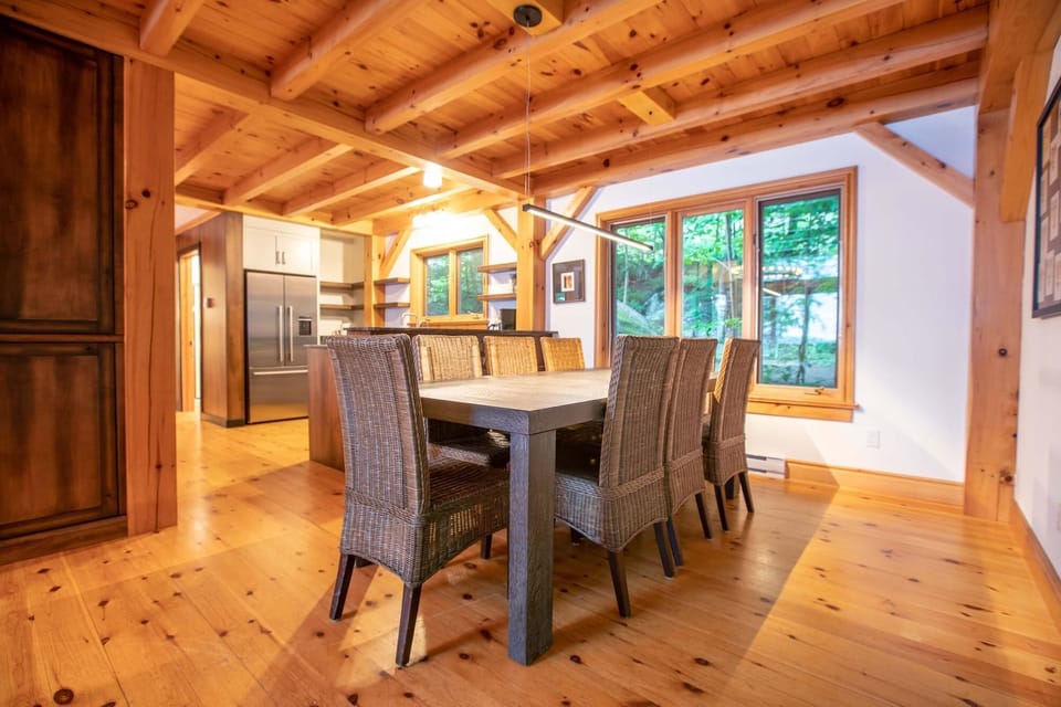 Main cottage Dinning table
