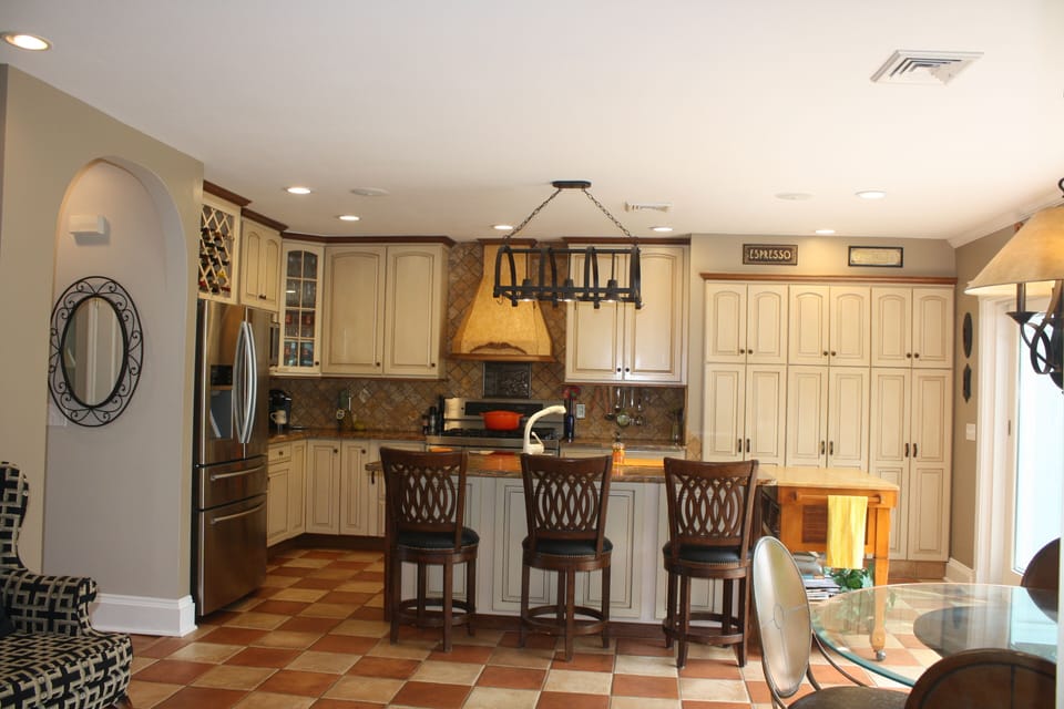 Kitchen with Island