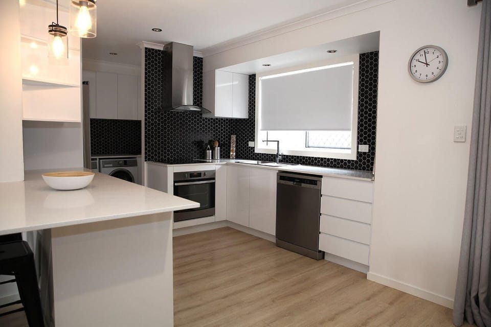 Modern Kitchen 