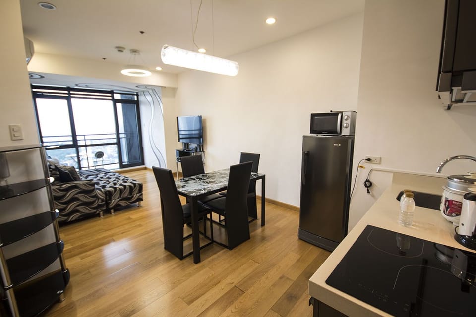 1-Bedroom Deluxe in Makati @ Milano 2807