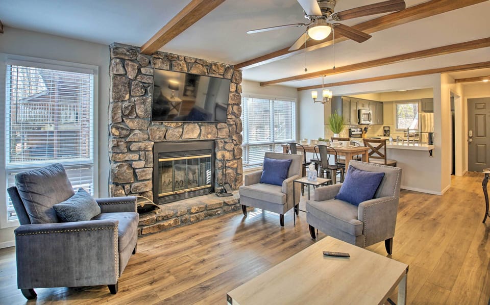 Mount Ida Vacation Rental | 3BR | 3BA | 1,500 Sq Ft | Stairs Required