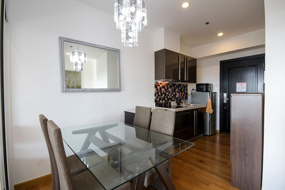 1-BR Superior @ Milano 2506A