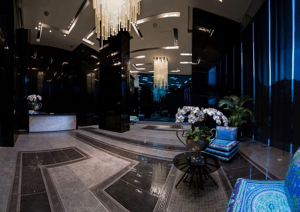Luxurious 1BR Superior in Central Makati