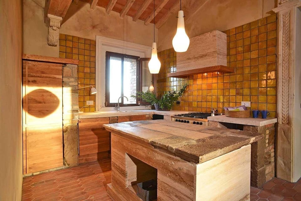 TUSCANY FOREVER RESIDENCE VILLA IV VIAGGIO FIRST FLOOR APARTMENT
BRING THE KIDS! toys&books, swimming pool for kids