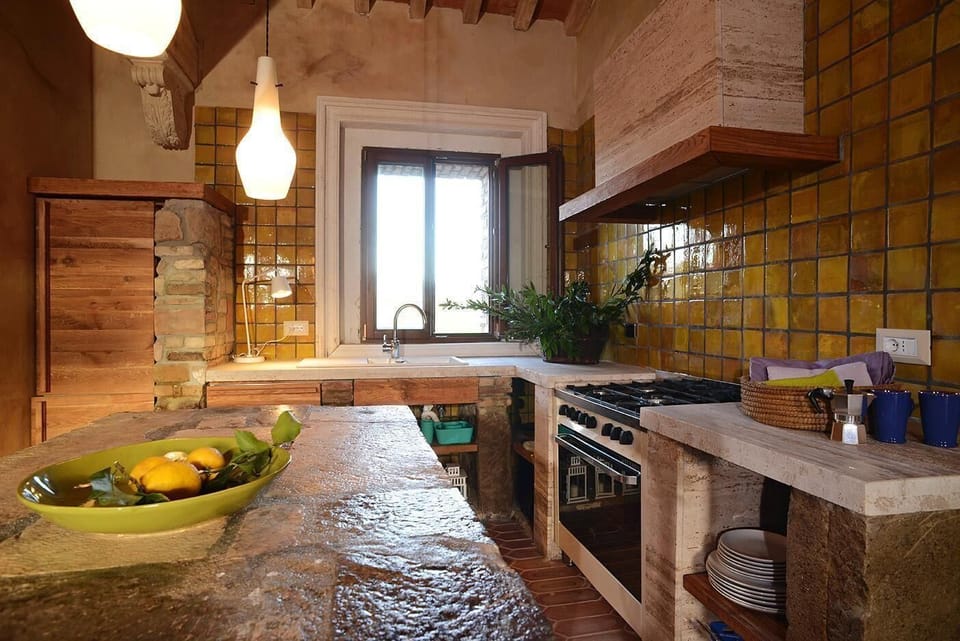 TUSCANY FOREVER RESIDENCE VILLA IV VIAGGIO FIRST FLOOR APARTMENT
BRING THE KIDS! toys&books, swimming pool for kids