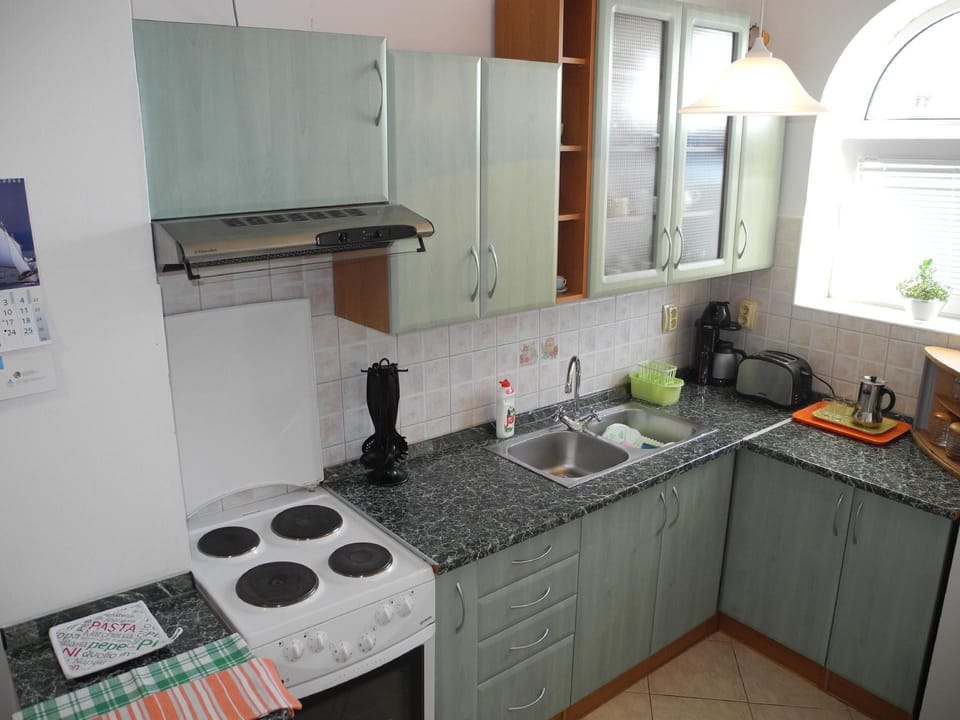 Kitchen area