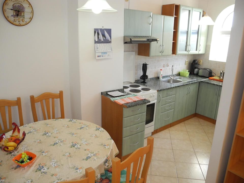 Kitchen area