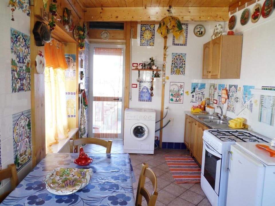 Kitchen area