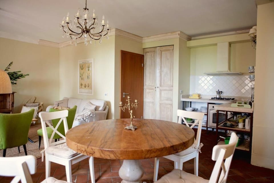 TUSCANY FOREVER RESIDENCE VILLA FAMIGLIA APARTMENT No.6