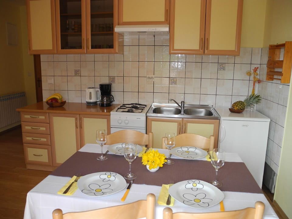 Kitchen area